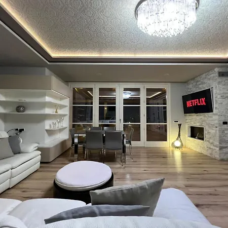 Apartament Attico